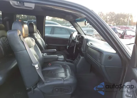 1999 Chevrolet Silverado 1500 Lt from USA, damaged, VIN 2GCEC19T0X1171183